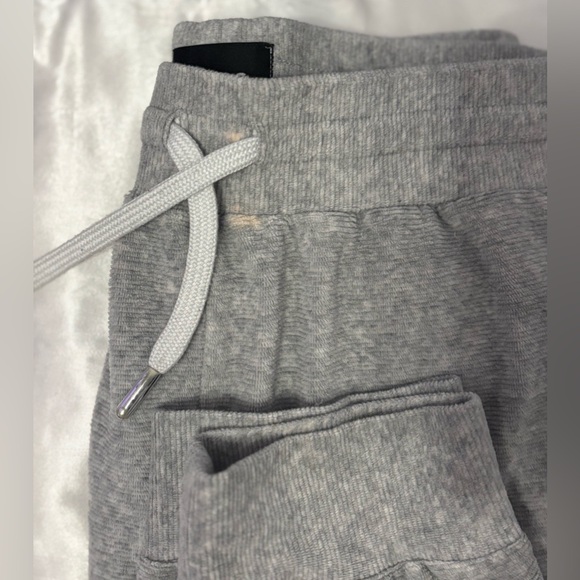 Men’s Hugo boss tracksuit - pants and sweater size S - Picture 6 of 6